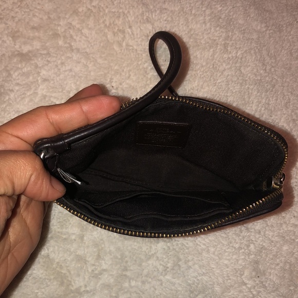 Coach wallet/ wristlet - Picture 4 of 4